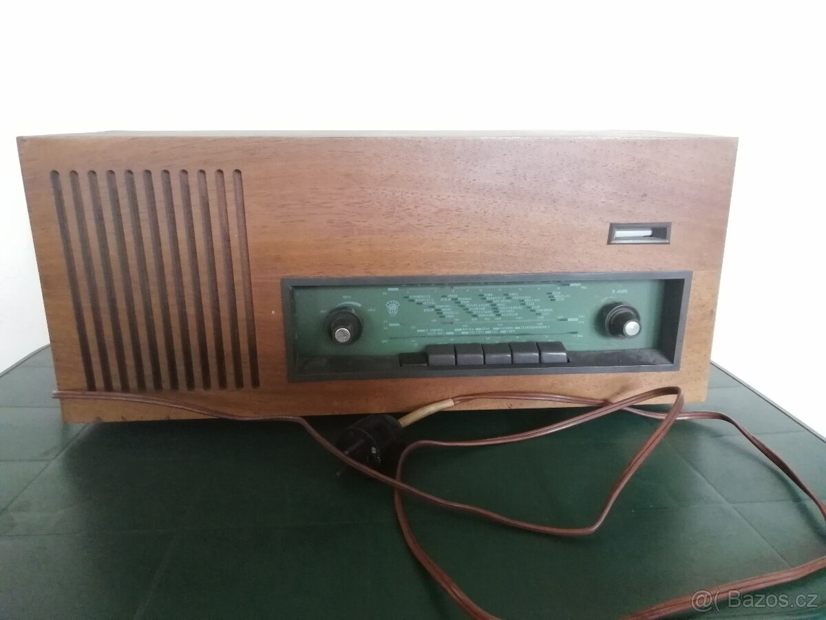 PRODÁM STARÉ RÁDIO ORION R4400