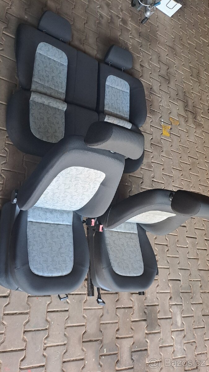 Sedačky fabia 1 jako NOVÉ