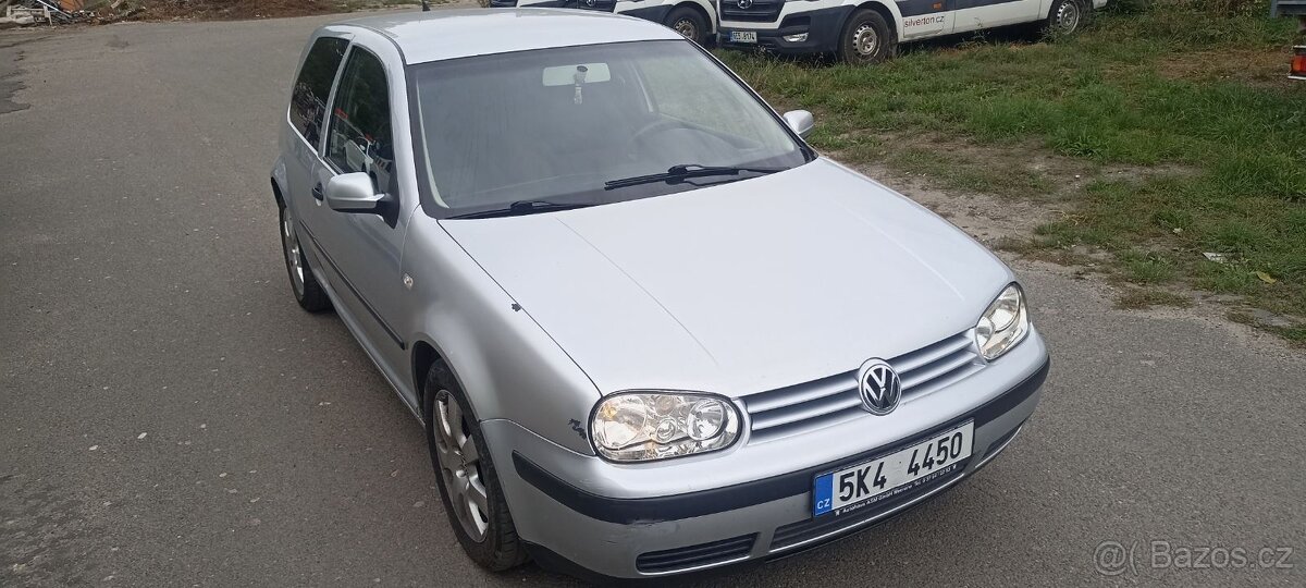 Volkswagen Golf IV 1.4 Benzín R.V 2003