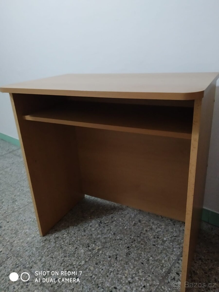 Stolek
