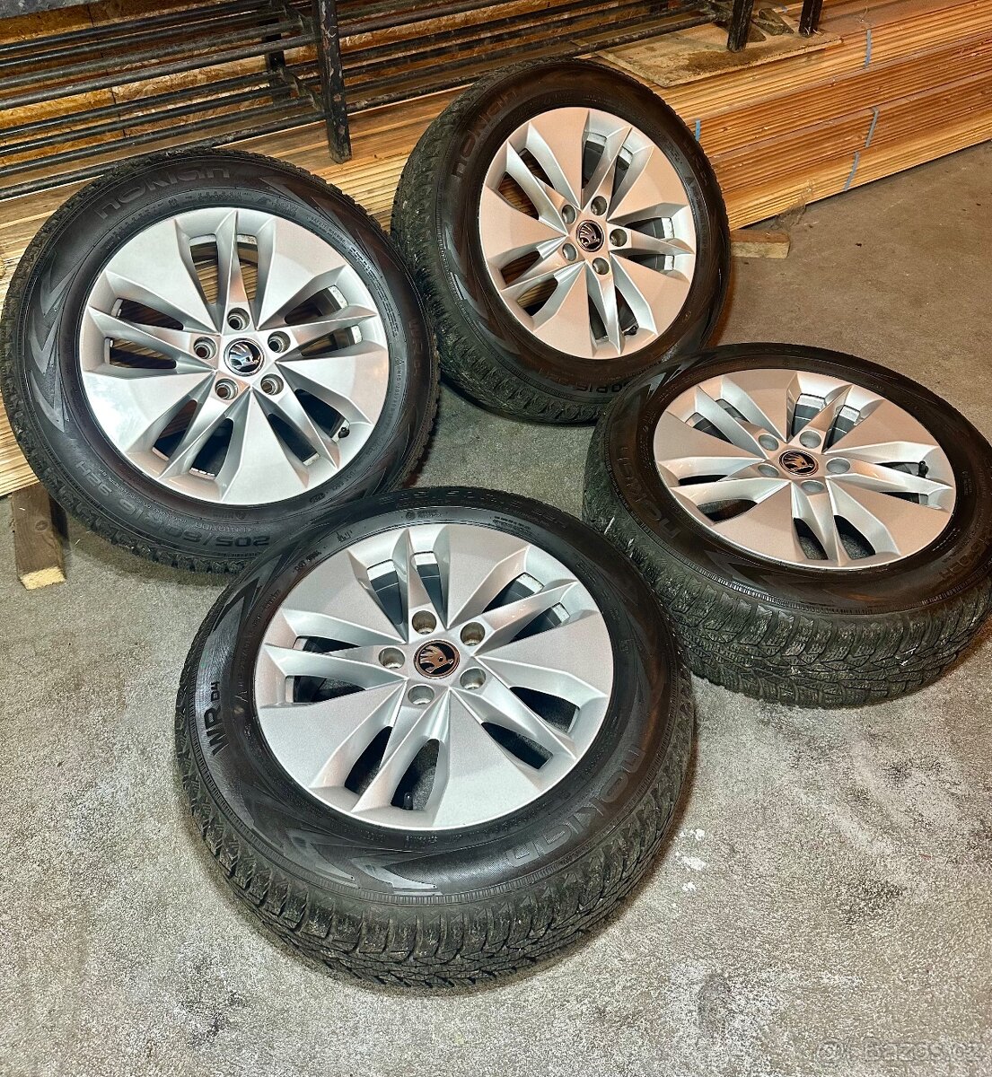 ALU Kola ŠKODA 5x112 R16 ALASIA Zimní Pneu 205/60/16