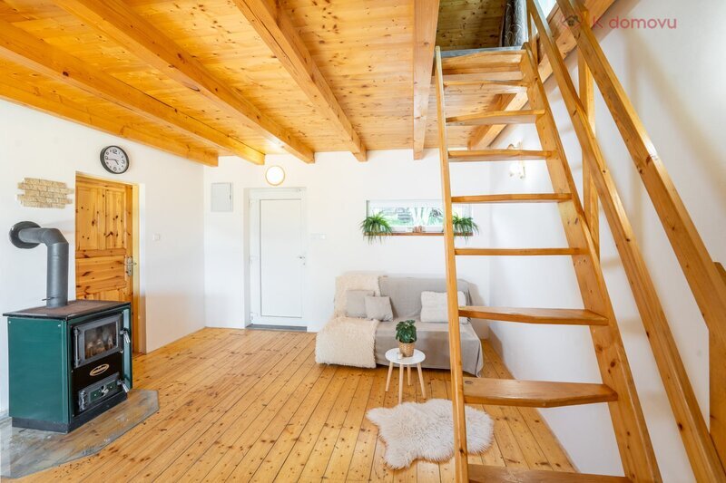 Prodej chaty 2+kk Kunovice, osada Stará Hora, celkem pozemek