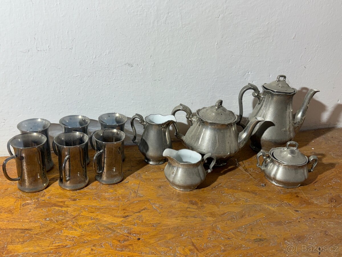 retro stříbrné hrnky + stříbrná čajová souprava
