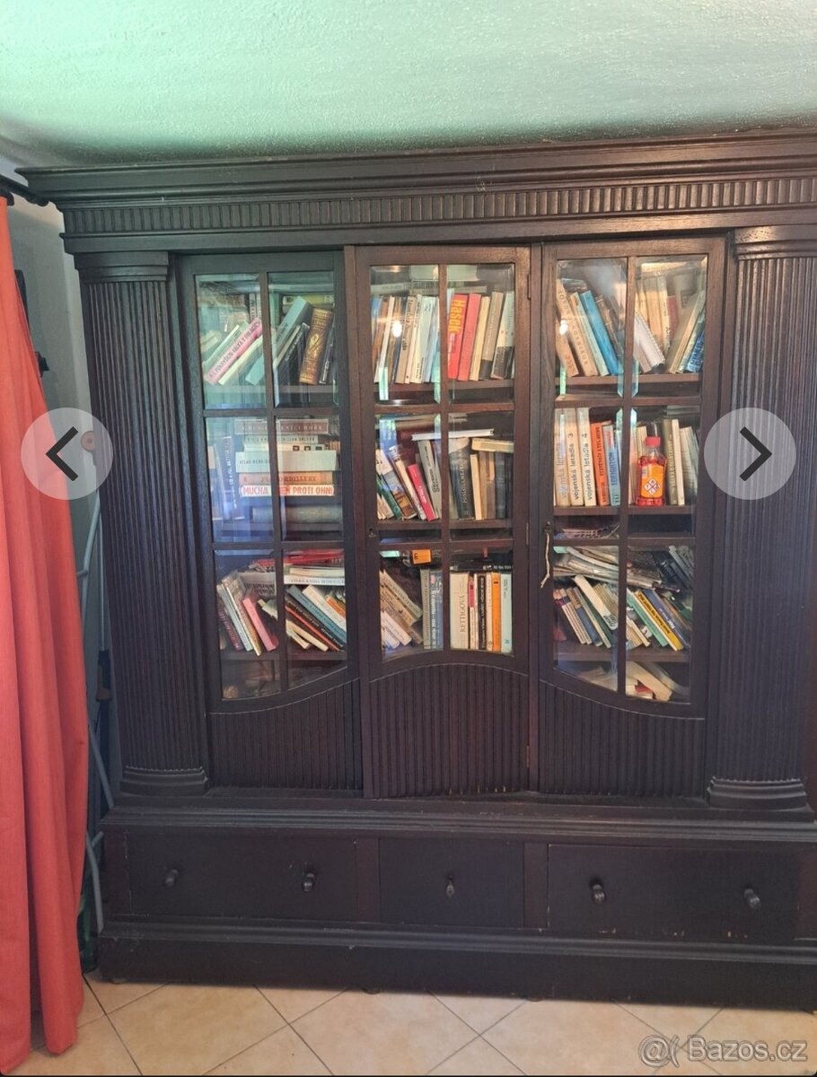 Starožitný nábytek