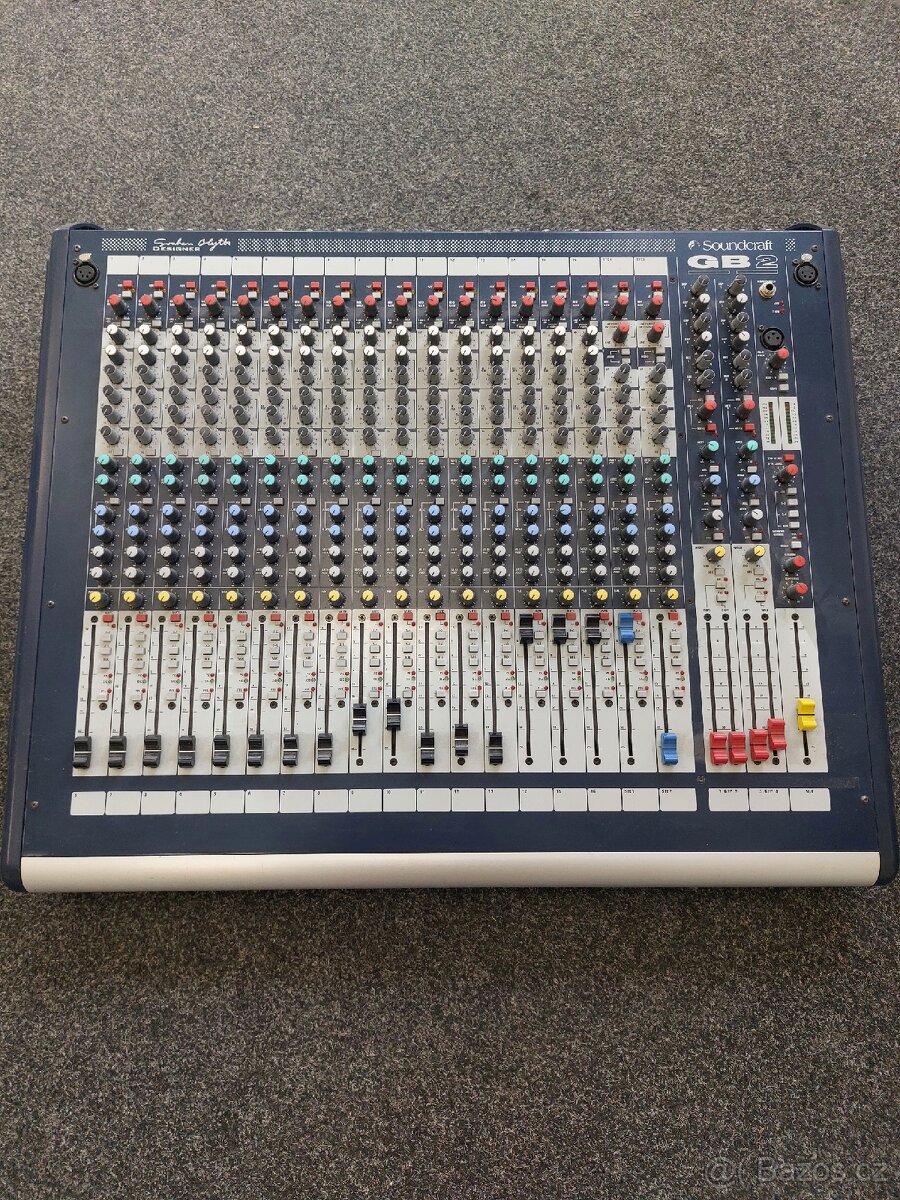 Mixážní pult Soundrcaft GB2