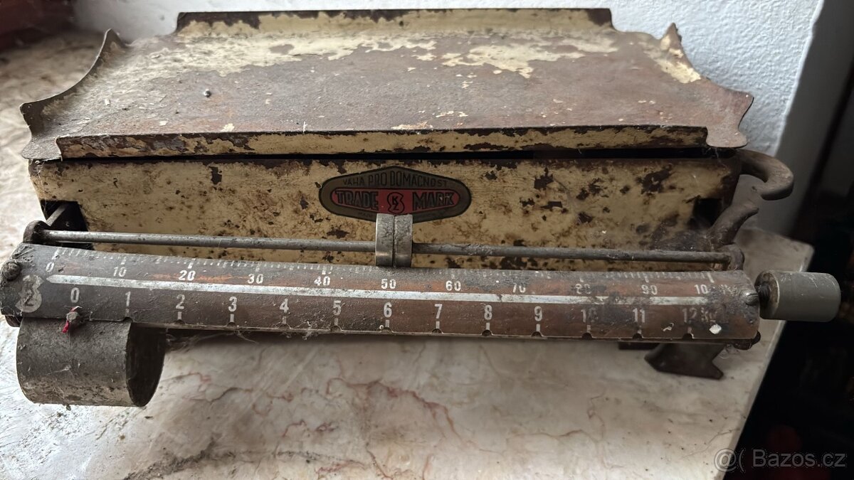 Stará kuchyňská váha
