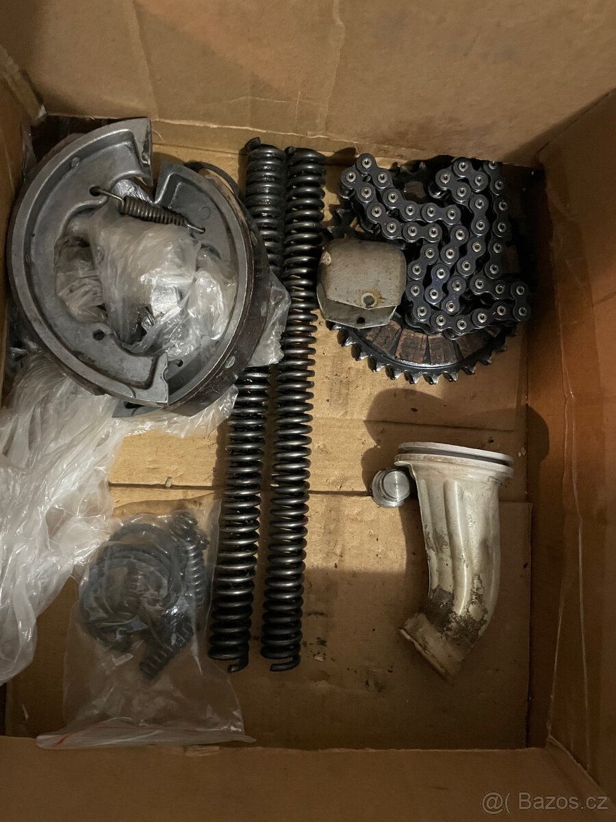 Náhradní díly na pionýra