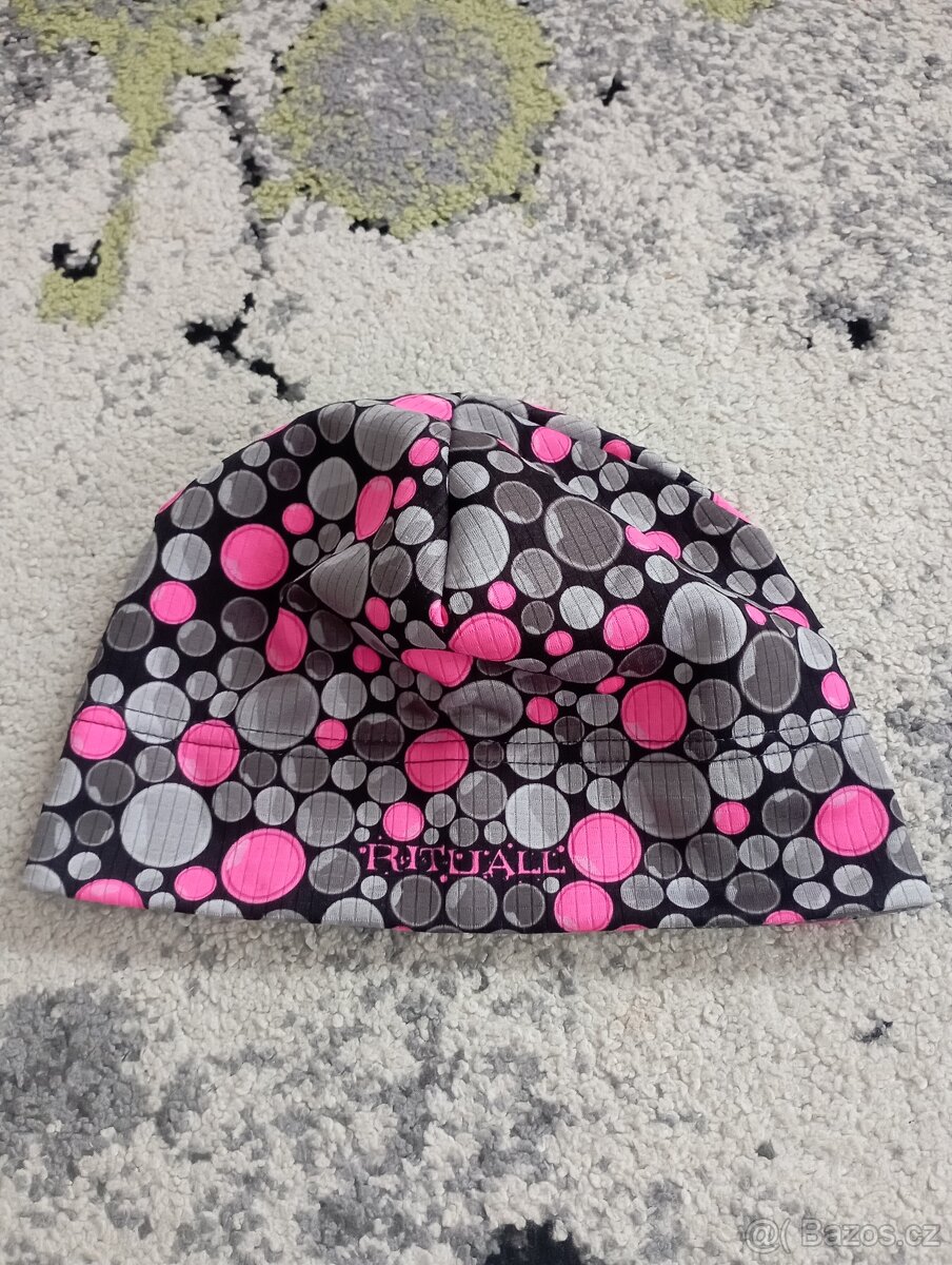 Dámská/dívčí čepice Rituall vel.S, Top stav