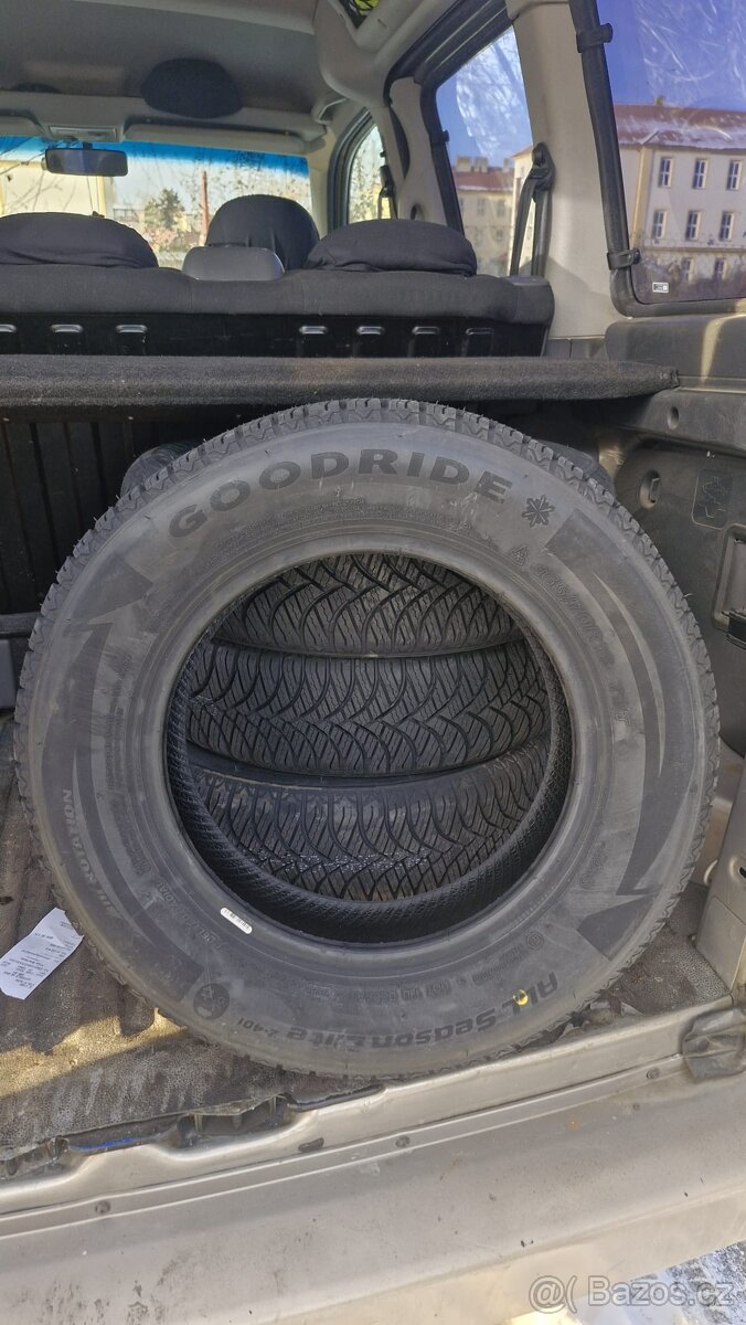 Nové celoroční pneumatiky 165/70 R13