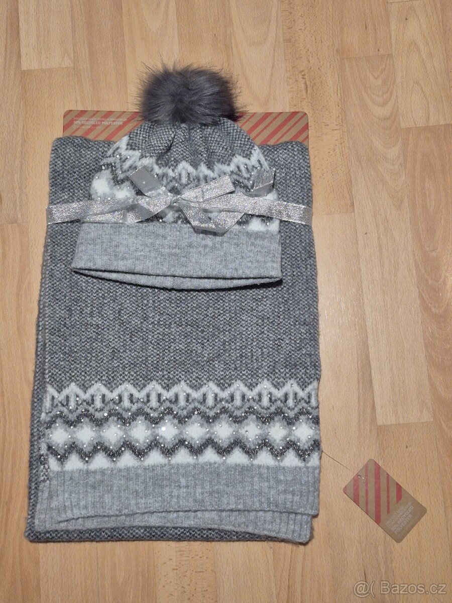 Nová čepice a velká šála