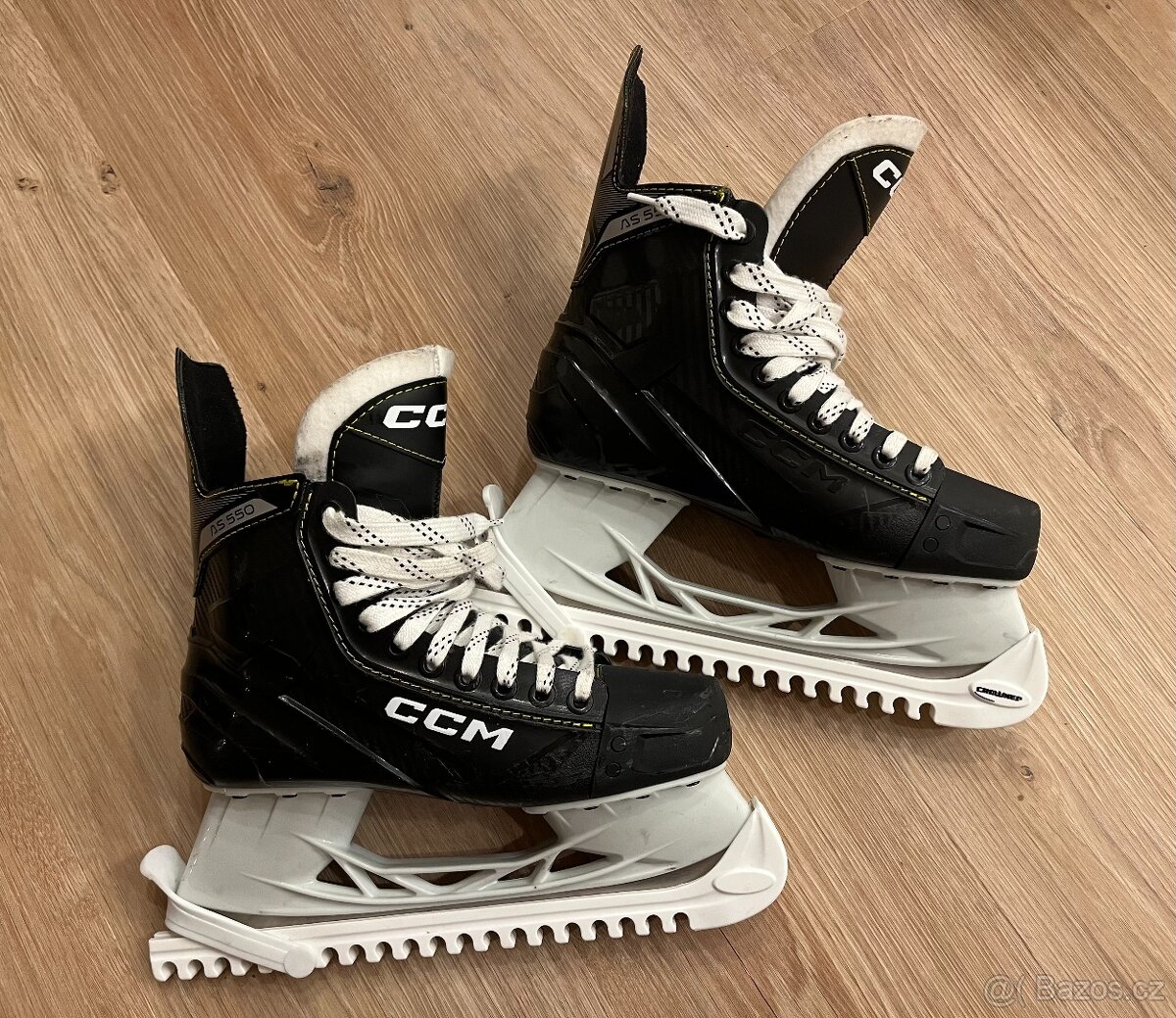 Hokejové brusle CCM, vel. 42