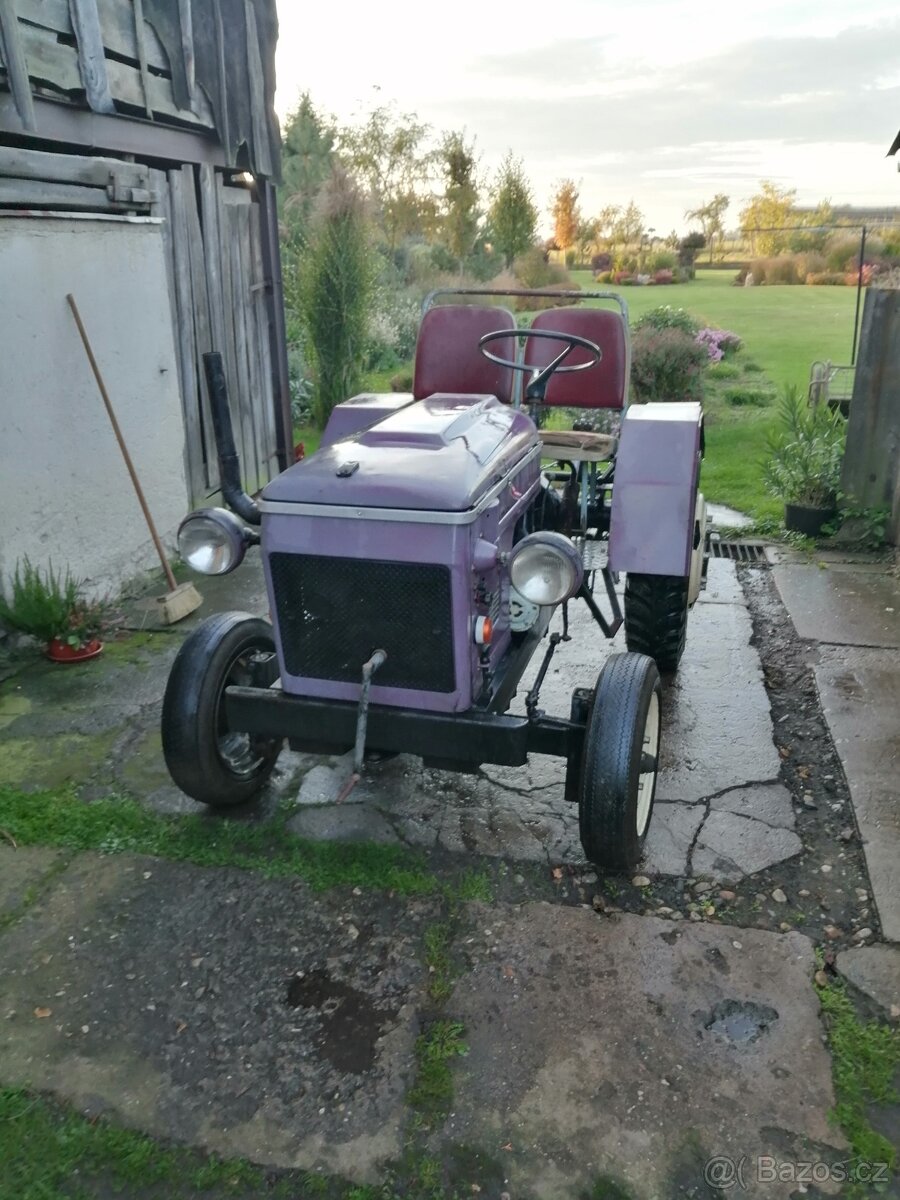 TRAKTOR DOMÁCÍ VÝROBY