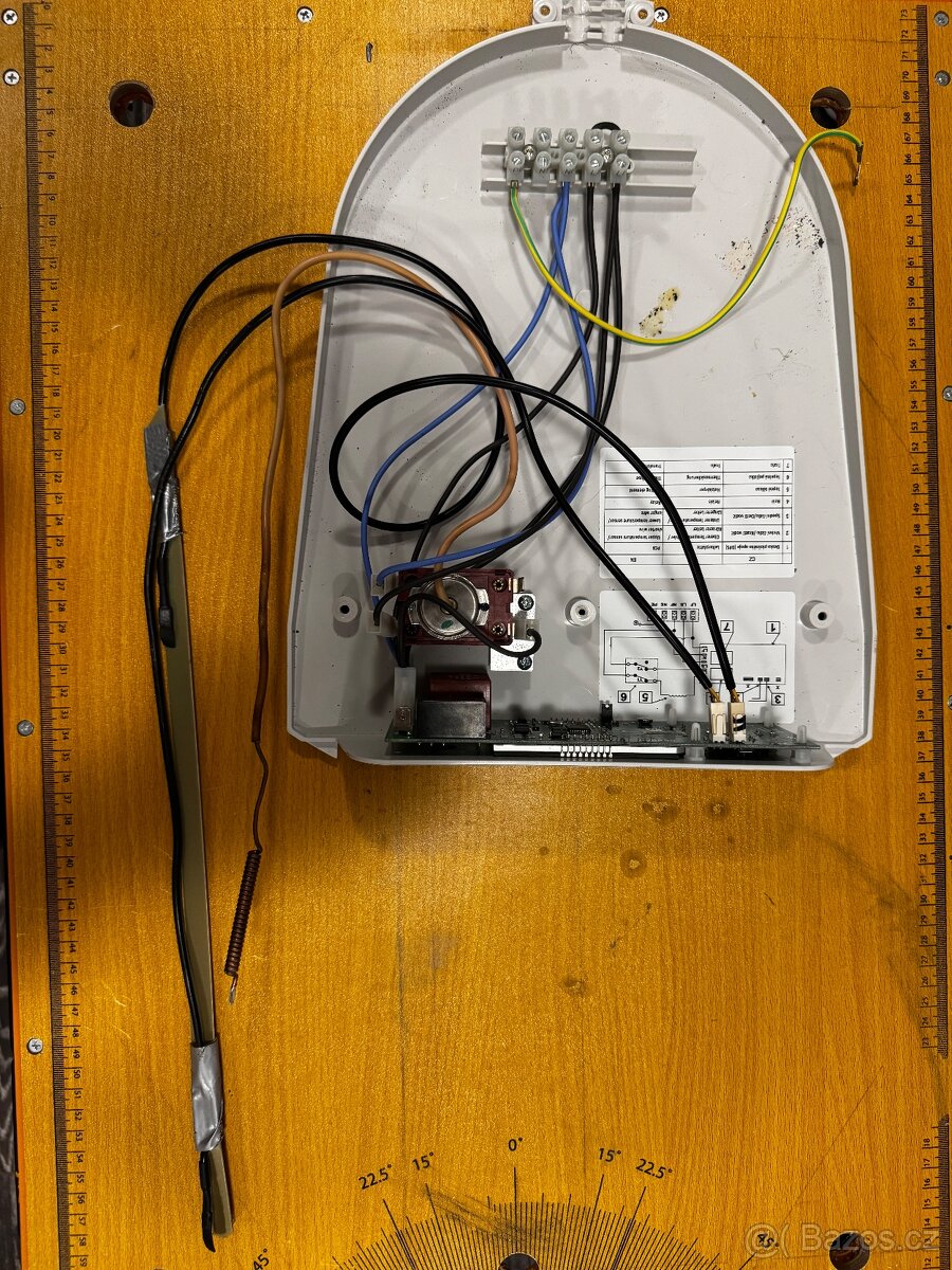 Elektroinstalace z bojleru OKHE 100-SMART