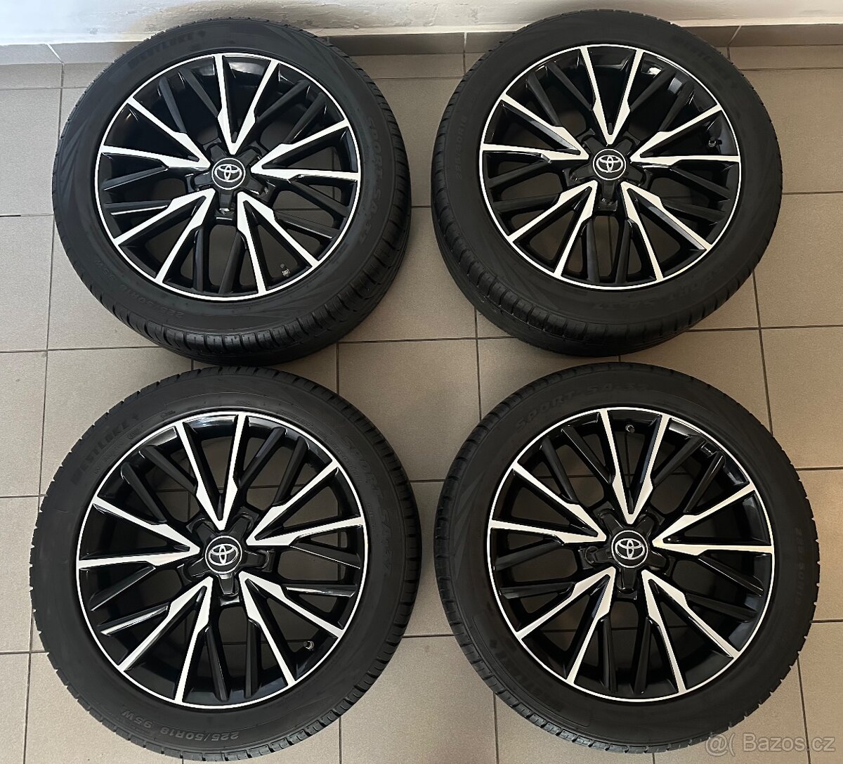 Originál elektróny ® Toyota C-HR B5x114,3 R18 letne pneu