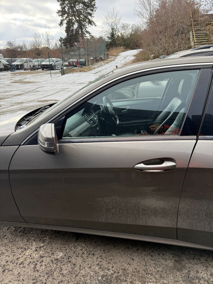 Leve predni dvere Mercedes E class 2011 W212