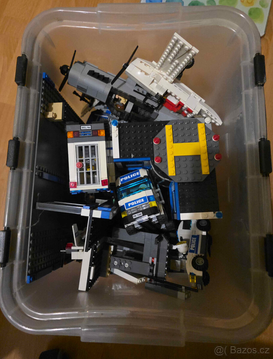 LEGO krabice pomíchané