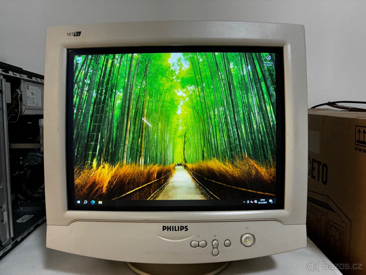 CRT Monitor Phillips 107E4