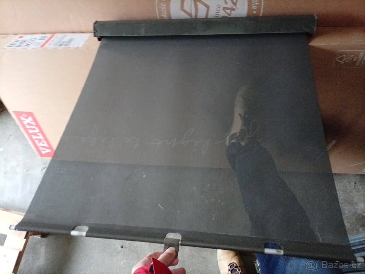 Venkovní roletky proti Slunci