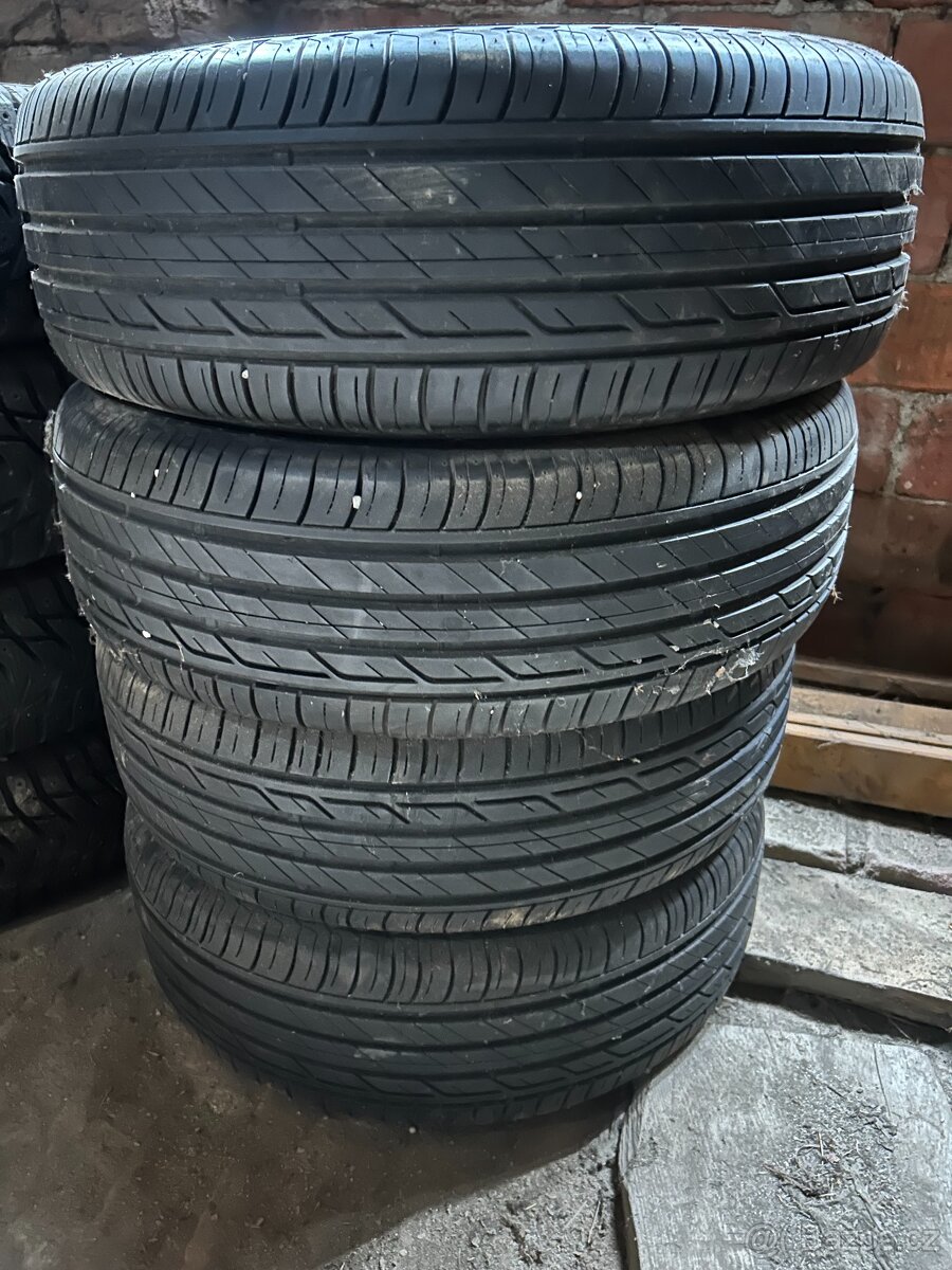 Bridgestone 215/60R17