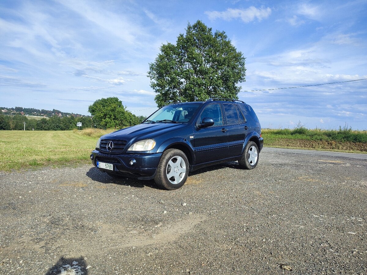 Mercedes ML 55 AMG V8 347 koní