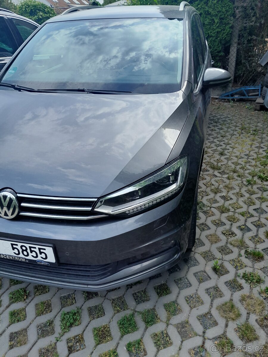 Prodám VW TOURAN , 2.0TDI DSG 110Kw,7míst