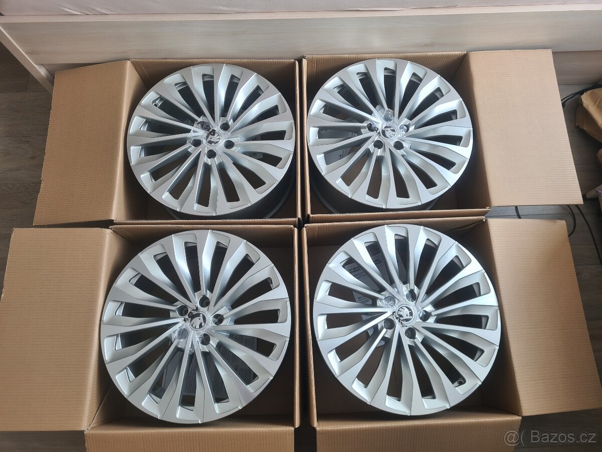 NOVÉ Alu ASTERION 9,0J x 20" ET 42 Enyaq atd.