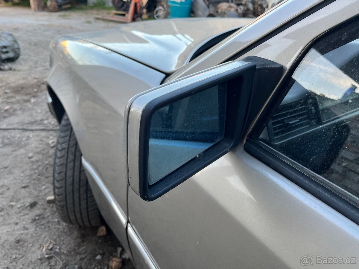 Zpětná zrcátka Mercedes w124