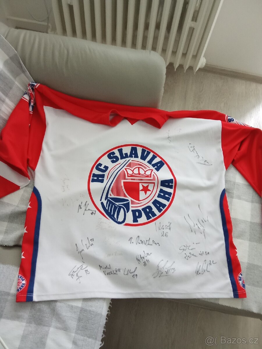Dres HC Slavia s podpisy, mistr ligy 07/08