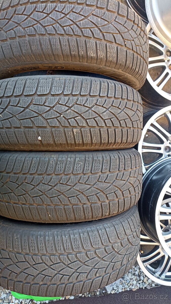 Sada 235 55 18 Dunlop sp winter sport 3D