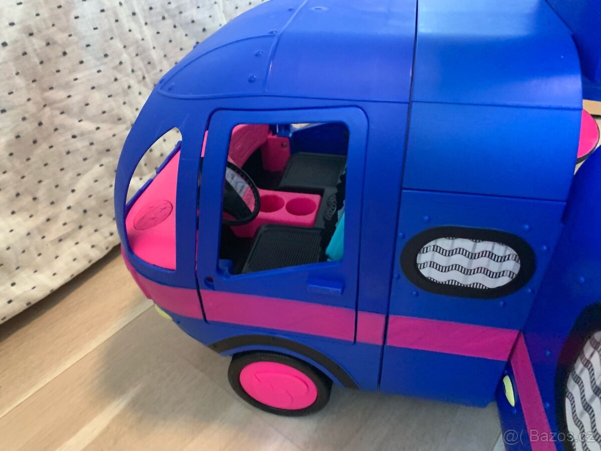 L.O.L 4v1 autobus