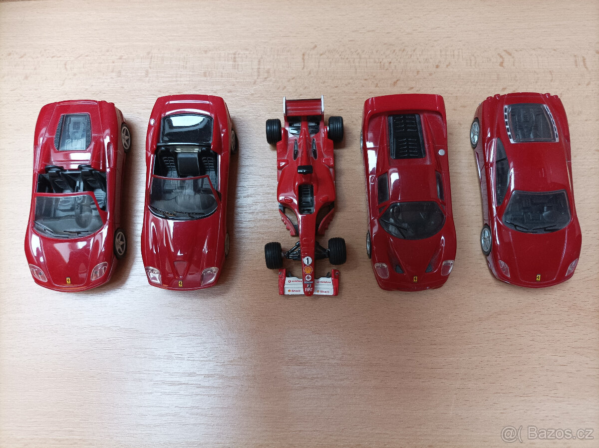 5x model FERRARI Shell V-Power