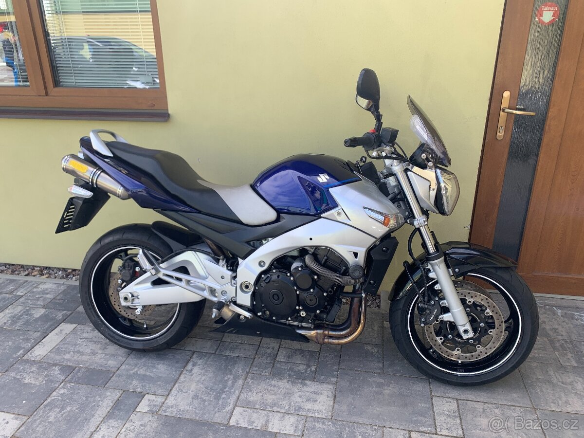 Suzuki GSR 600