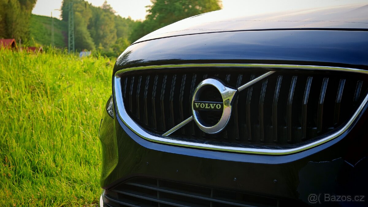 Volvo V40 D2 2016
