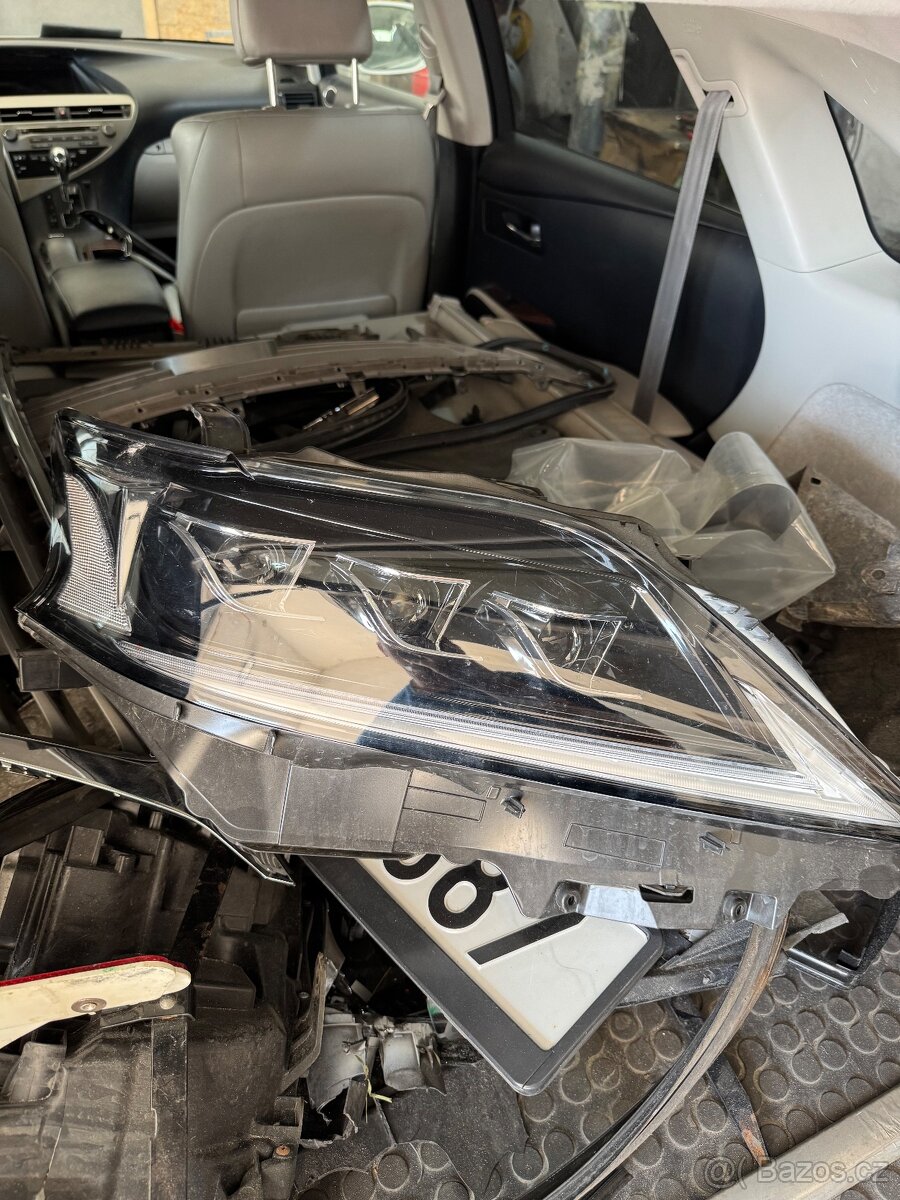 Lexus rx450h prave Led světlo náhrada