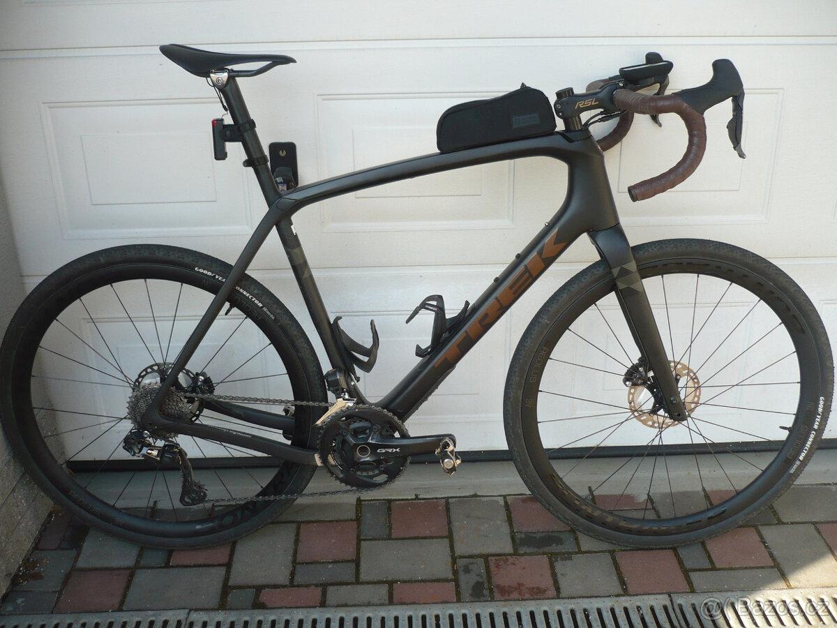 gravel Trek Checkpoint SLR7 2023 na Shimano GRX di2 2x11