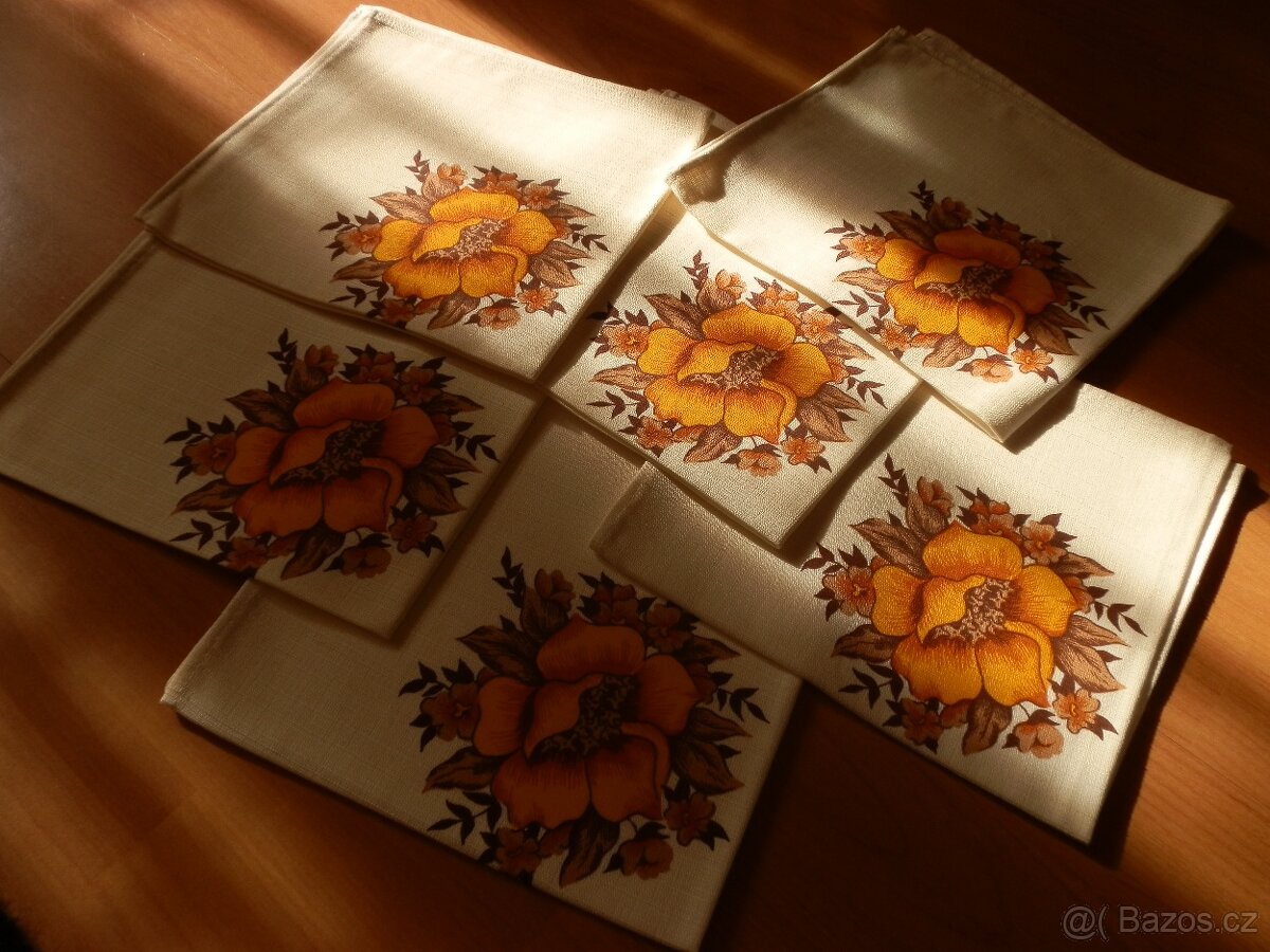 Retro prostírání / dečky 44x41cm - 6ks