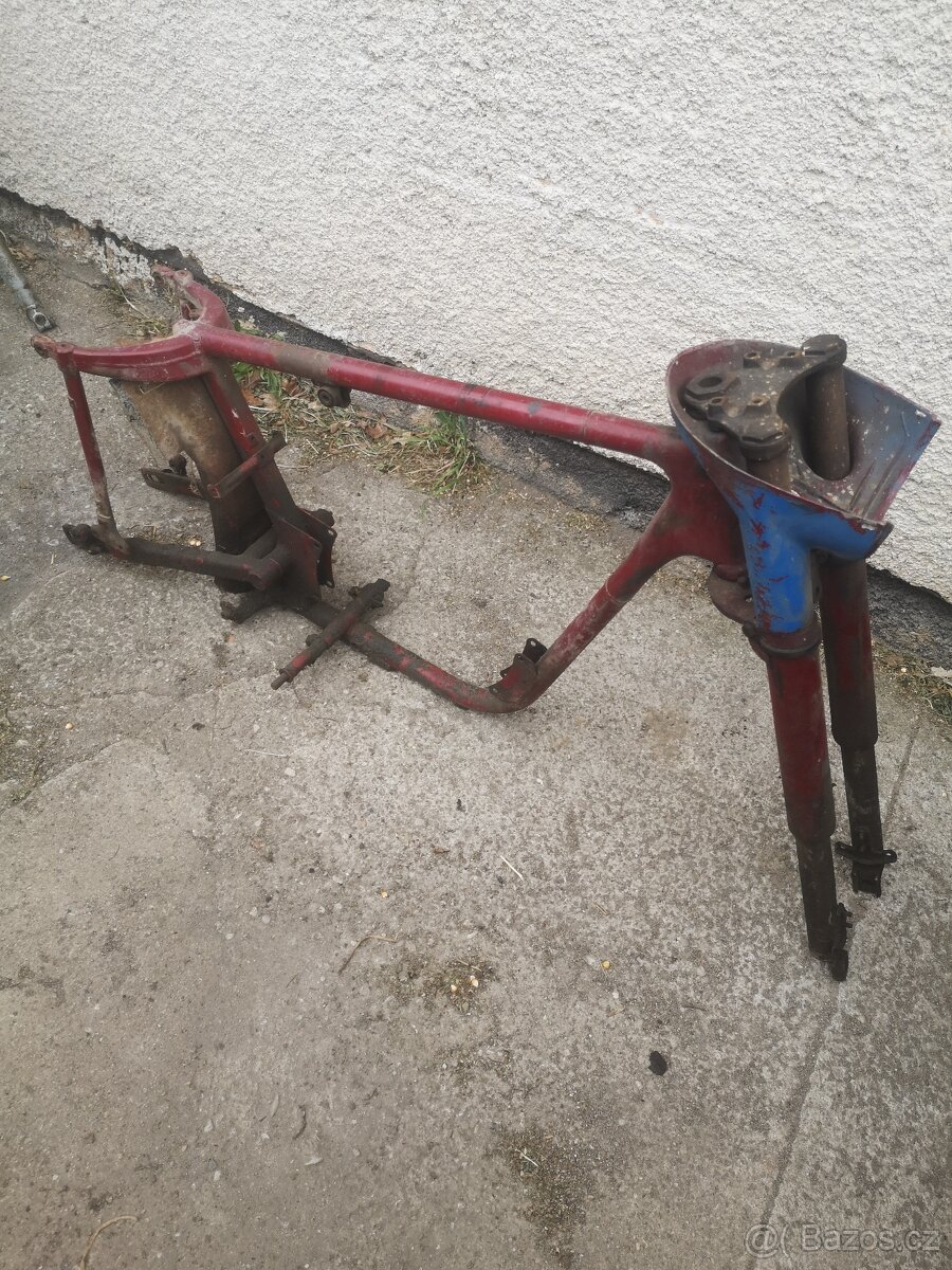 ČZ 250-455 rám