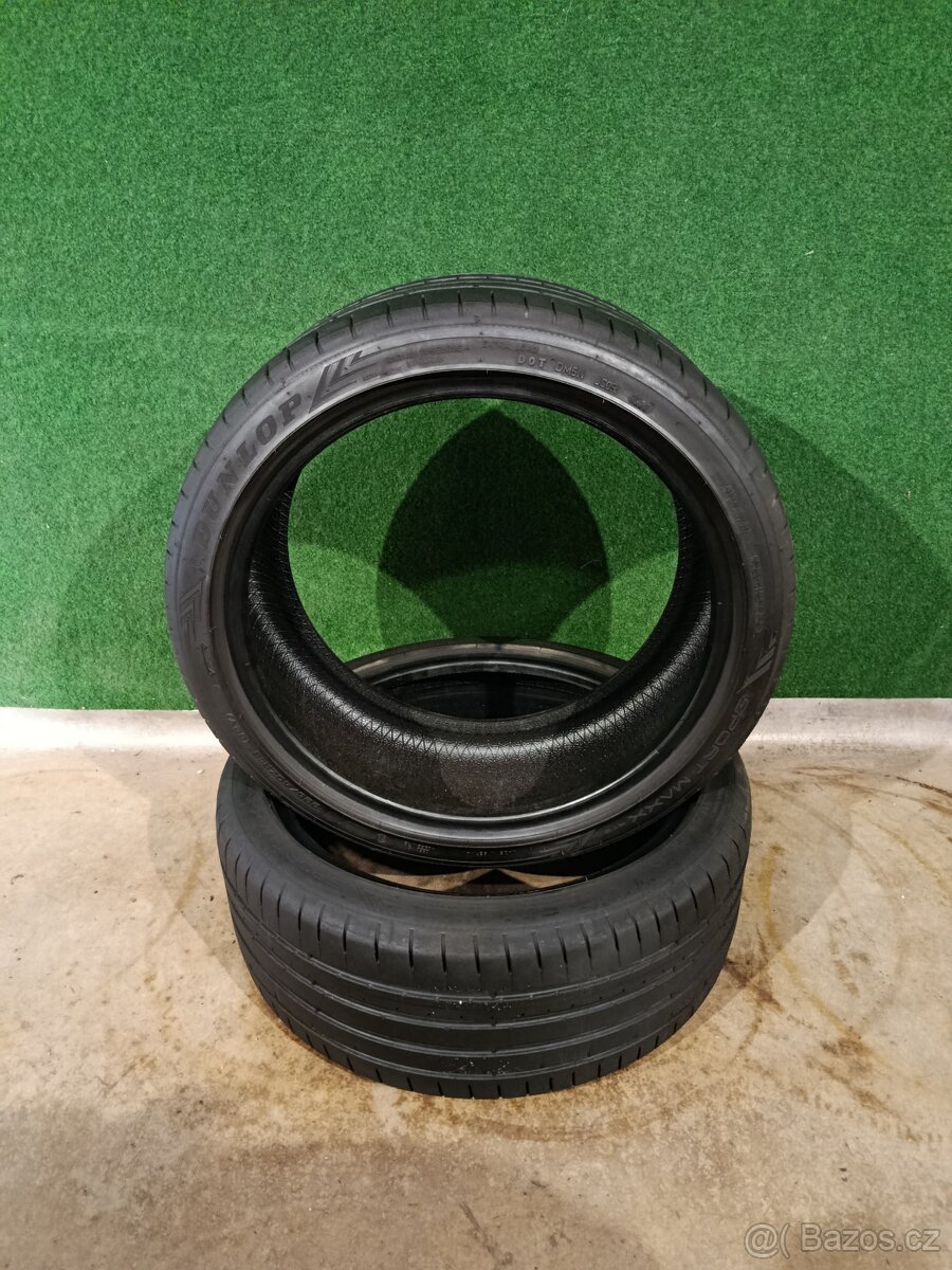 2ks letni 225/40/18 Dunlop