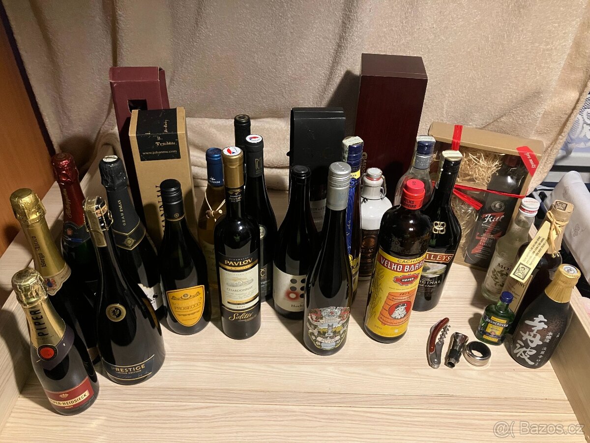 Starší lahve s alkoholem výhodně (-65 %)