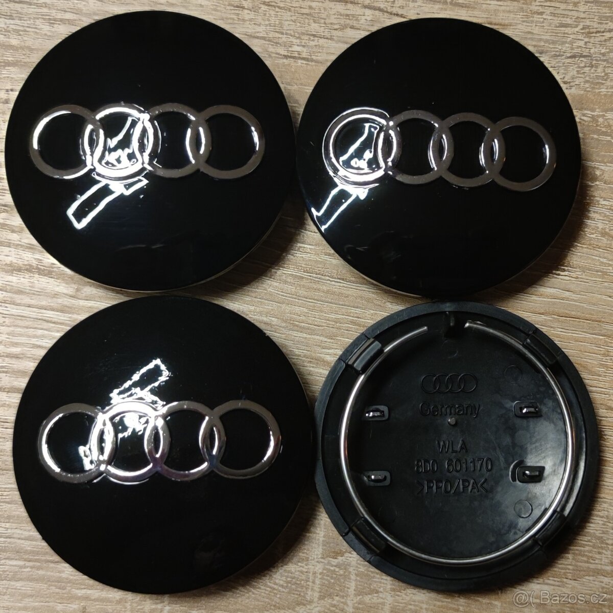Černé pokličky do kol Audi 68mm 8D0601170