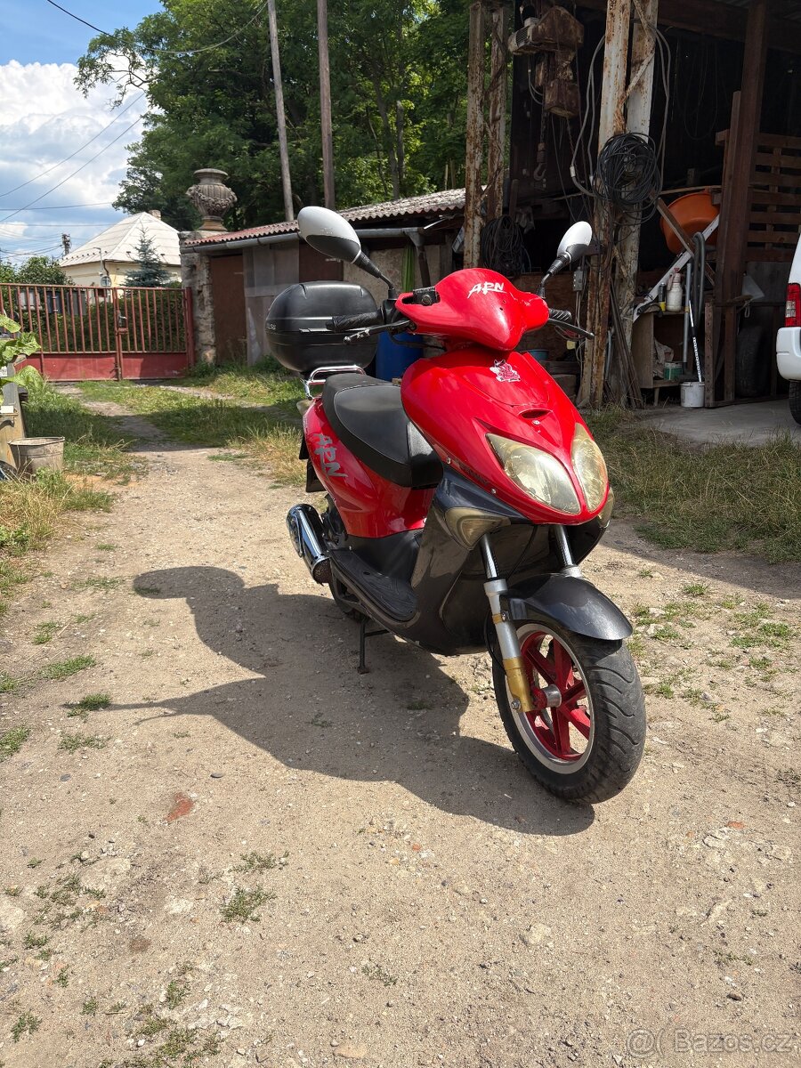 Skútr Keeway ARN 125