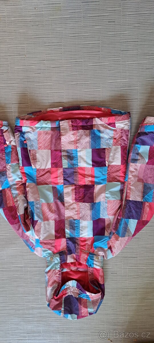 Dívčí zimní bunda 146/152