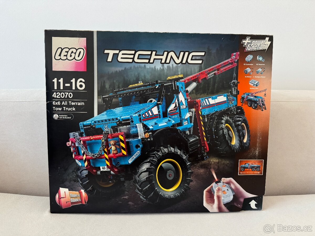 42070 LEGO Technic 6x6 All Terrain Tow Truck