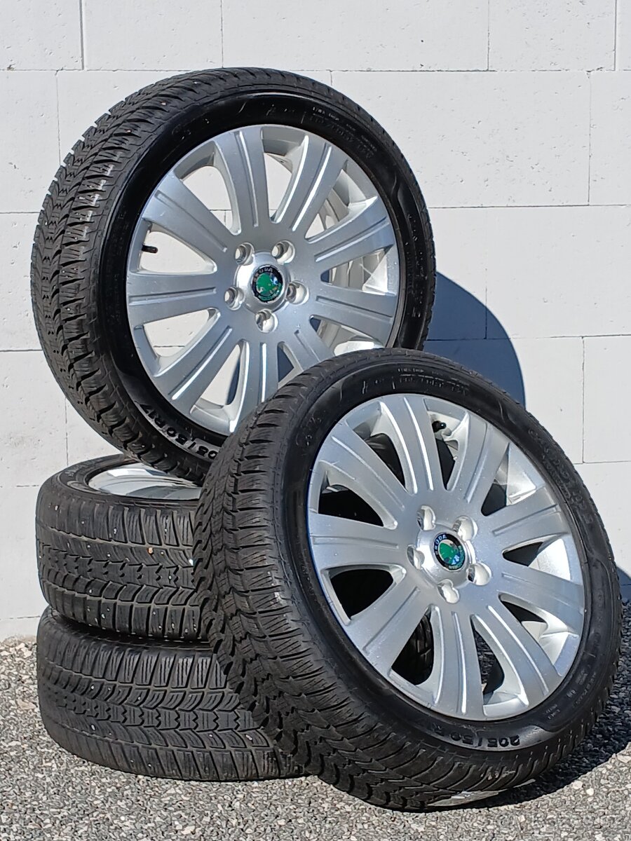 Kompletní zimní orig alu Škoda Superb 205/50/17 vzorek 7mm