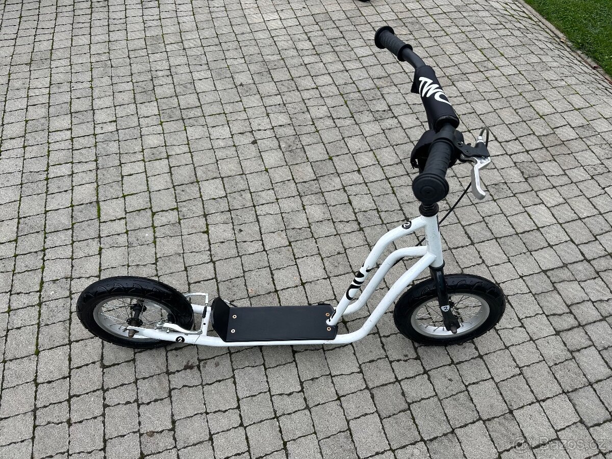 Yedoo 2 koloběžka