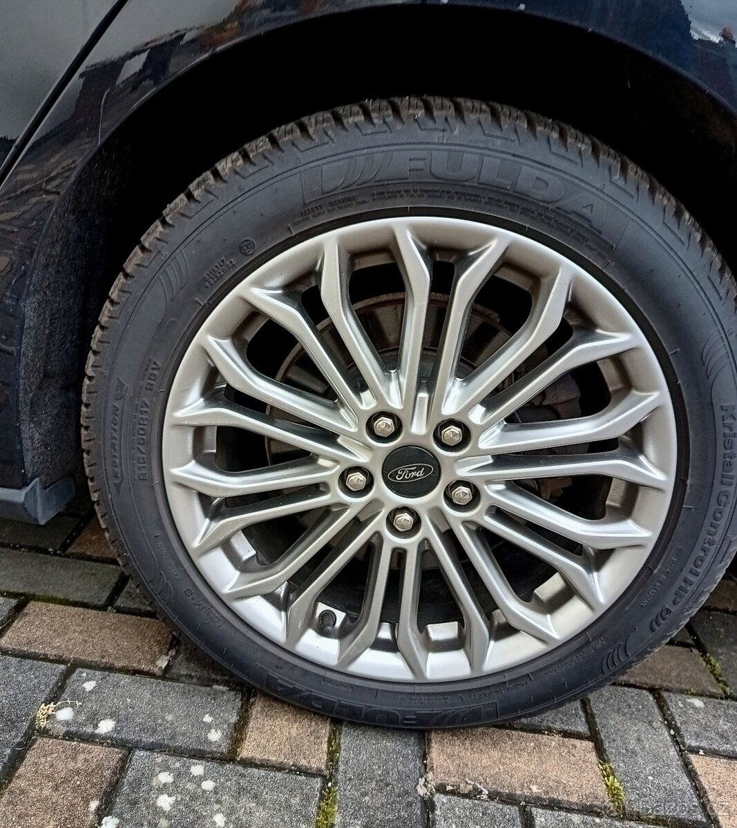 Ford focus mk4 orig. zimní kola 215/50/17 5x108