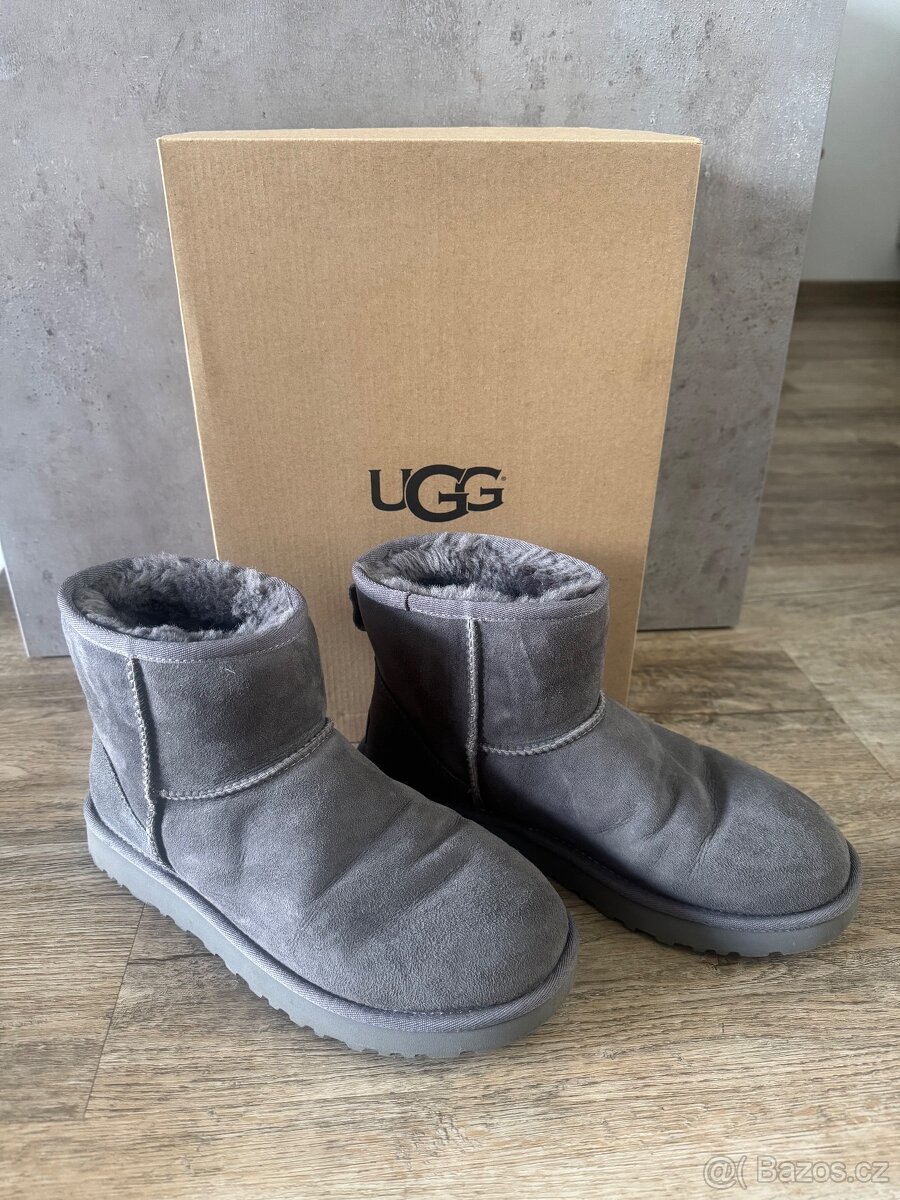 Šedé válenky UGG