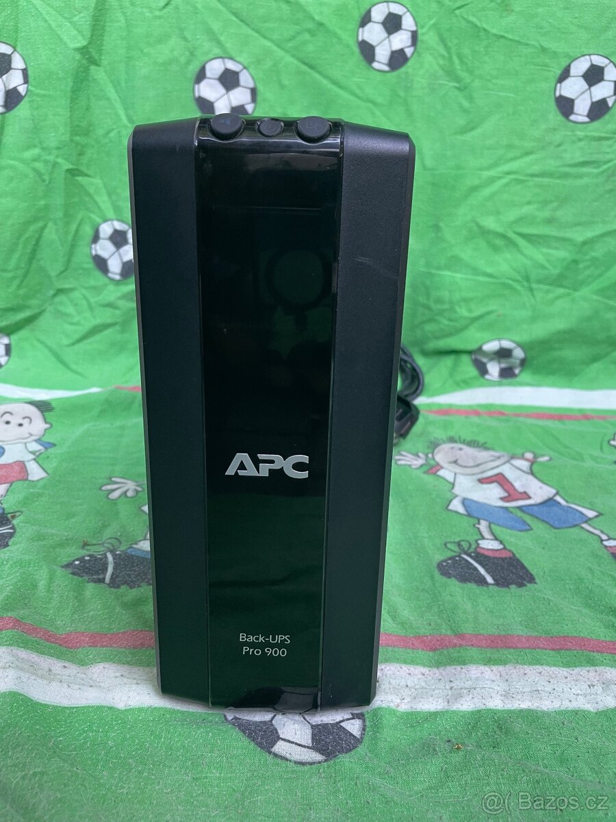 APC Power Saving Back-UPS Pro 900 eurozásuvky