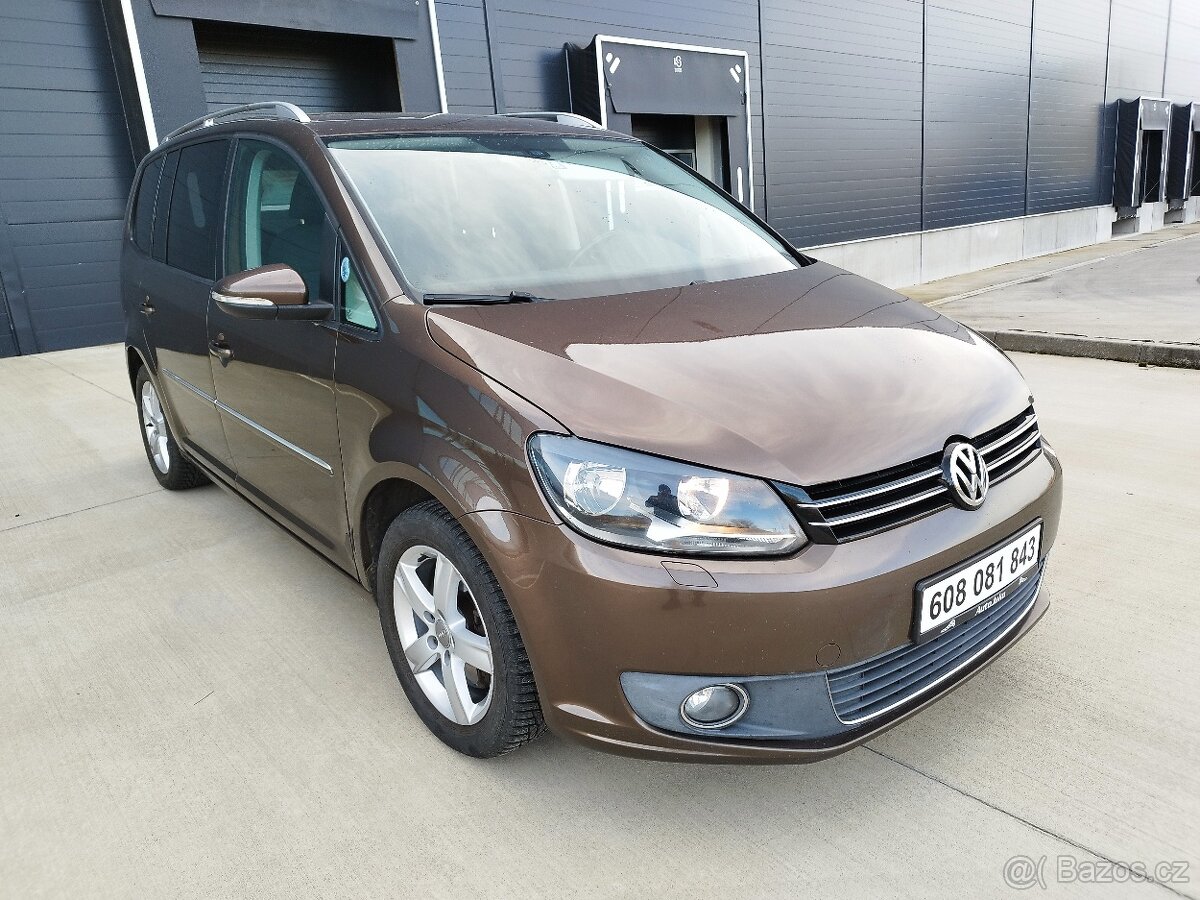 VW TOURAN 2.0TDI, 103KW, SERVISNÍ KNIHA