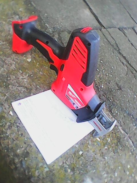 MILWAUKEE C18HZ-0 pila ručni HACKZALL M18